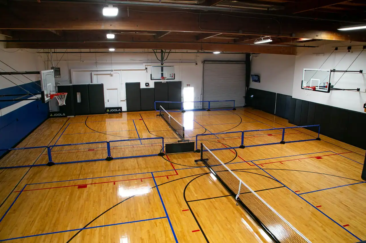 HB Sports Warehouse photo 4