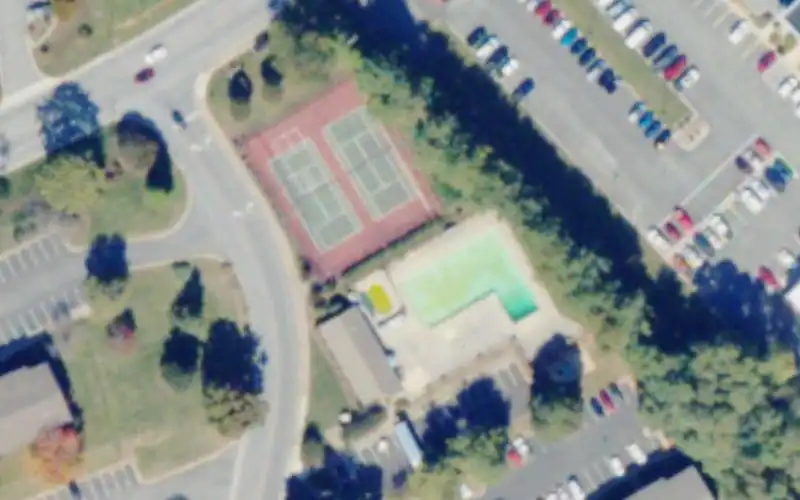 Walden Pond Apts photo 2