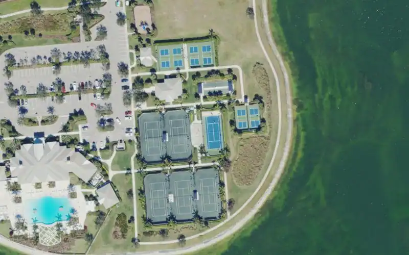 Corkscrew Shores Captains Club photo 2