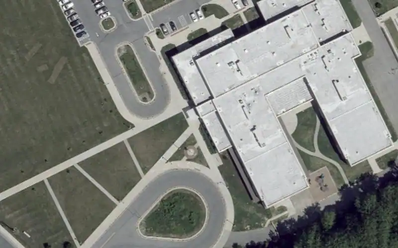 Rolling Knolls Elementary School photo 2