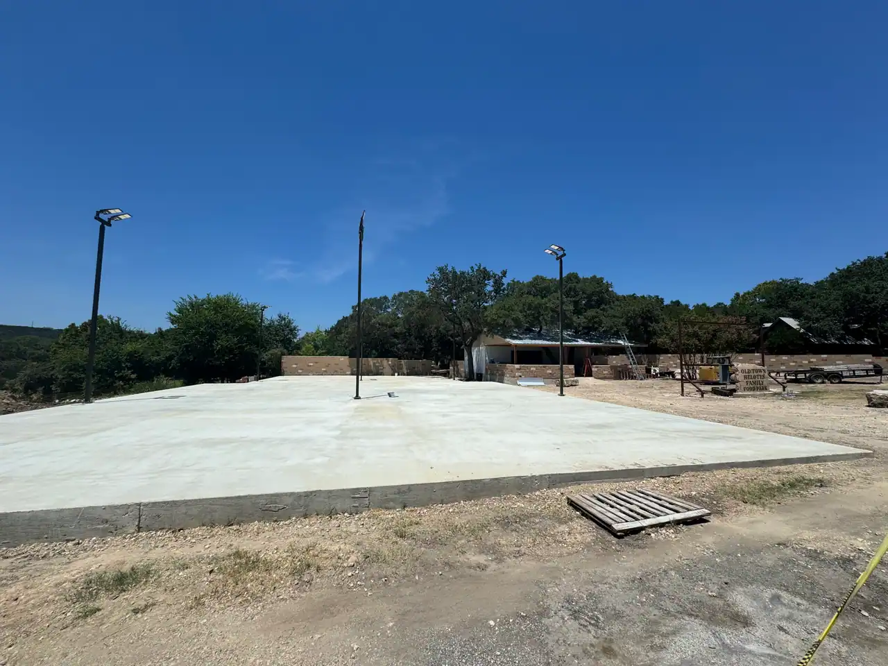 Old Town Helotes Family Food Park photo 3