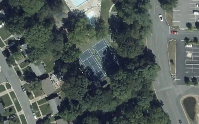 Kenmont Swim & Tennis Club photo 3