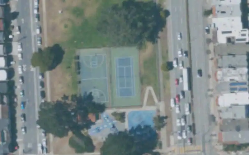 Larsen Park photo 2