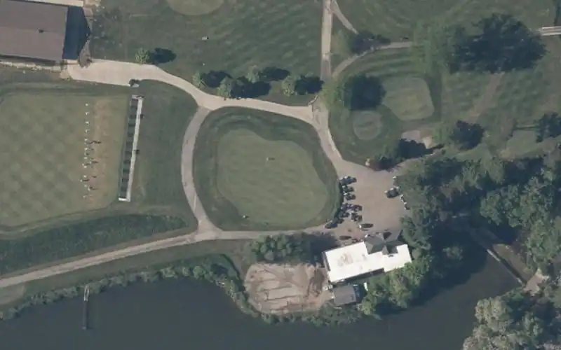 Lake Forest Country Club photo 2