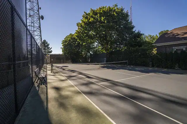 Observatory Courts photo 3
