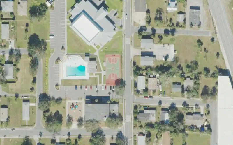 Dr. Joe Lee Smith Recreation Center photo 2