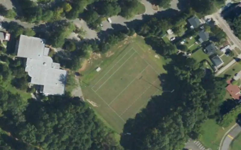 Irwin R. Holmes Sr. Recreation Center photo 2