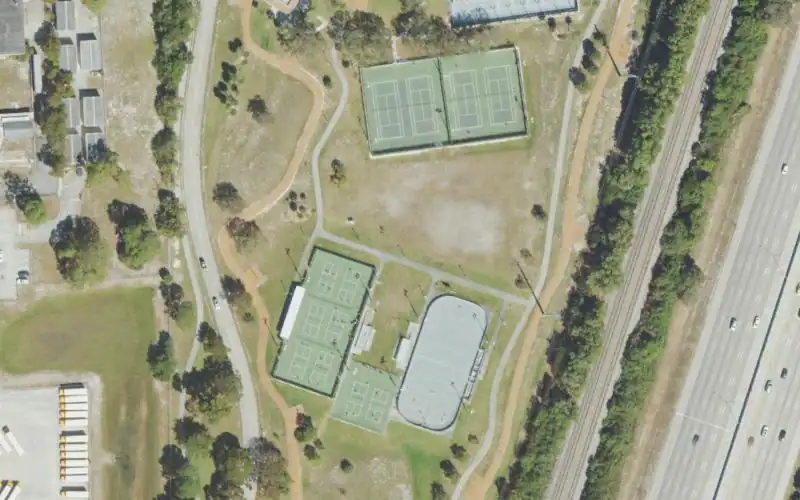 Caloosa Park Tennis Courts photo 2