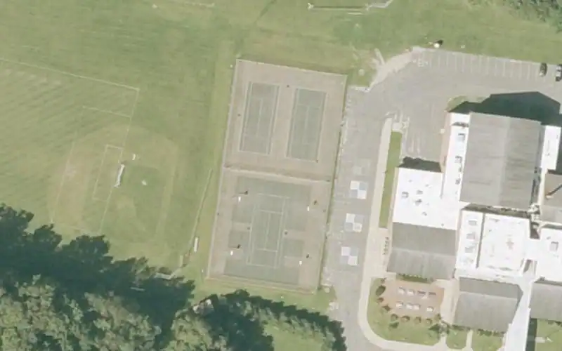 Nessacus Middle School photo 2