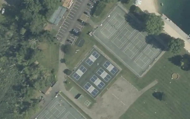 Noe Pond Club photo 2