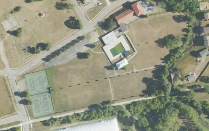 Wessen Lawn Tennis Club photo 2