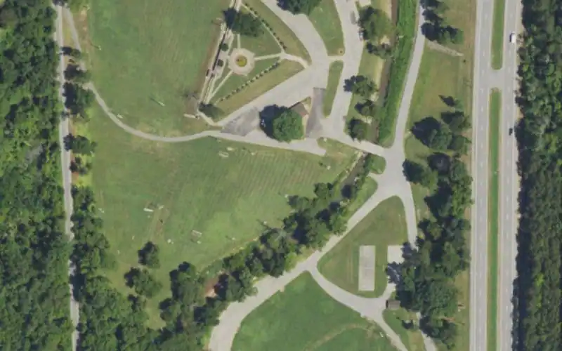 Archer Park photo 2