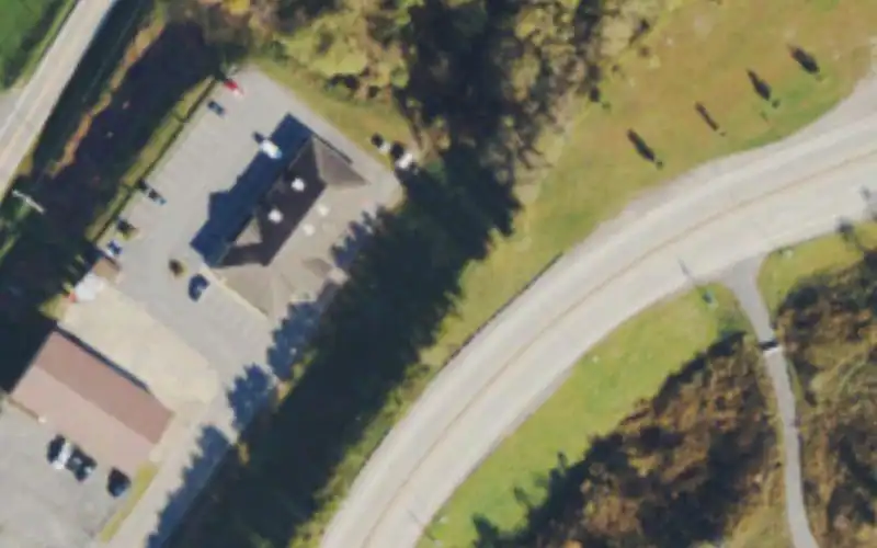East Marion Park Tennis Courts photo 2