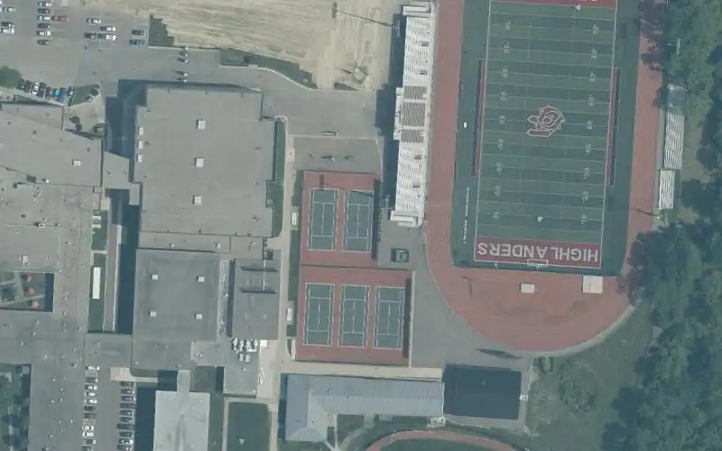 Oak Hills High School photo 2