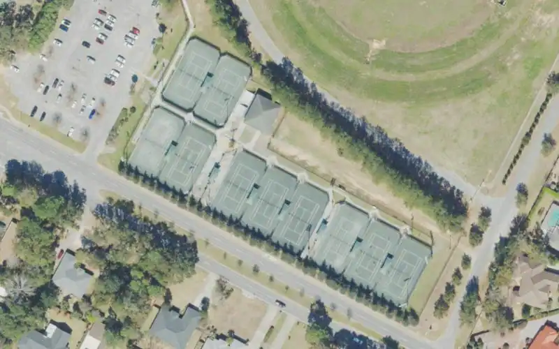 Roger Scott Tennis Center photo 2