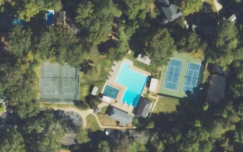 Leafmore Creek Park Club photo 2