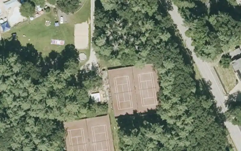 Bedford Bluffs Club photo 2