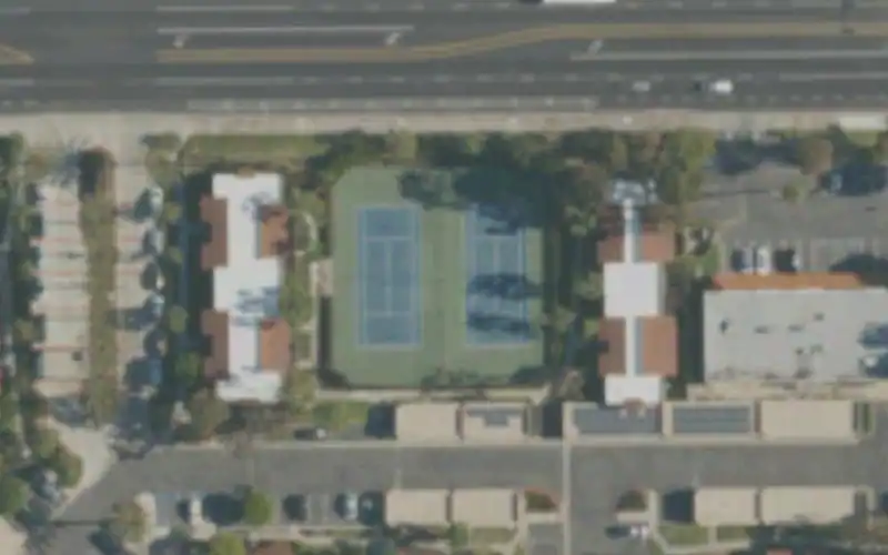 Huntington Apts photo 2