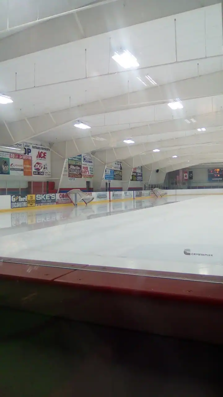 Riverside Arena photo 3