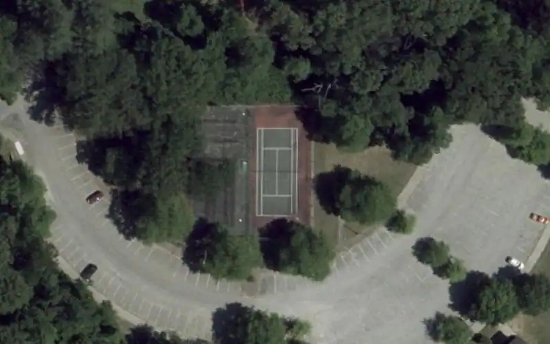 Elvaton Park photo 2