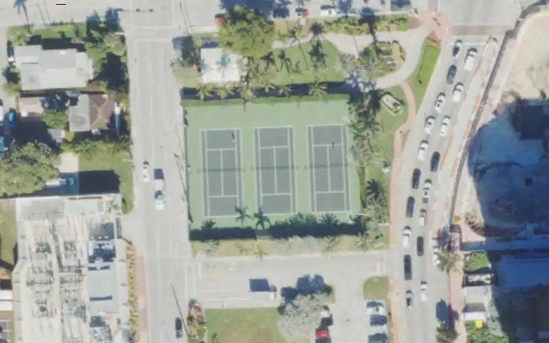 Surfside Tennis Center photo 2