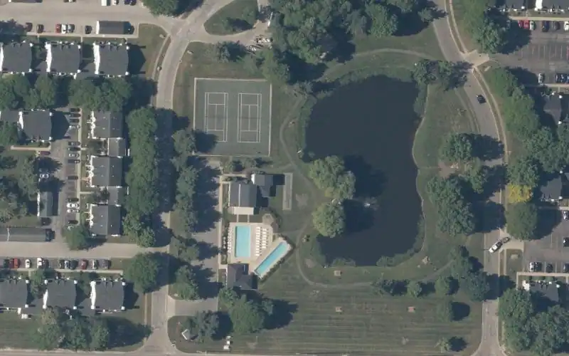 Hunters Lake Apts photo 2
