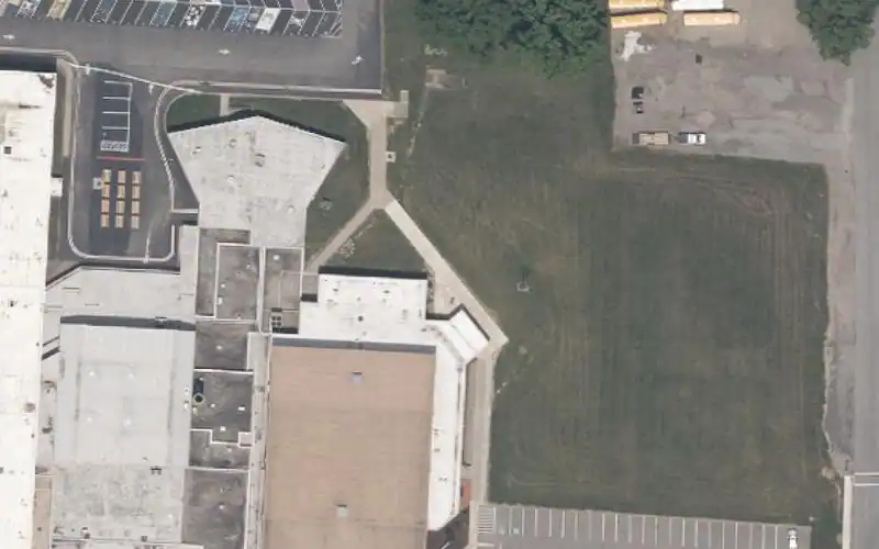 Howland High School photo 3