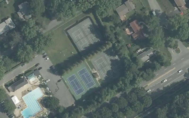 Flower Valley Bath & Racquet Club photo 2