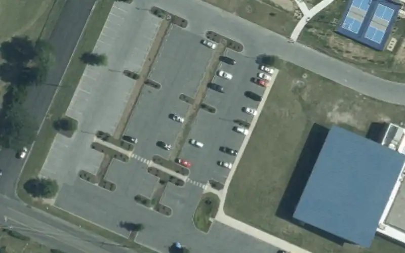 The Courts at Harmon Field photo 4