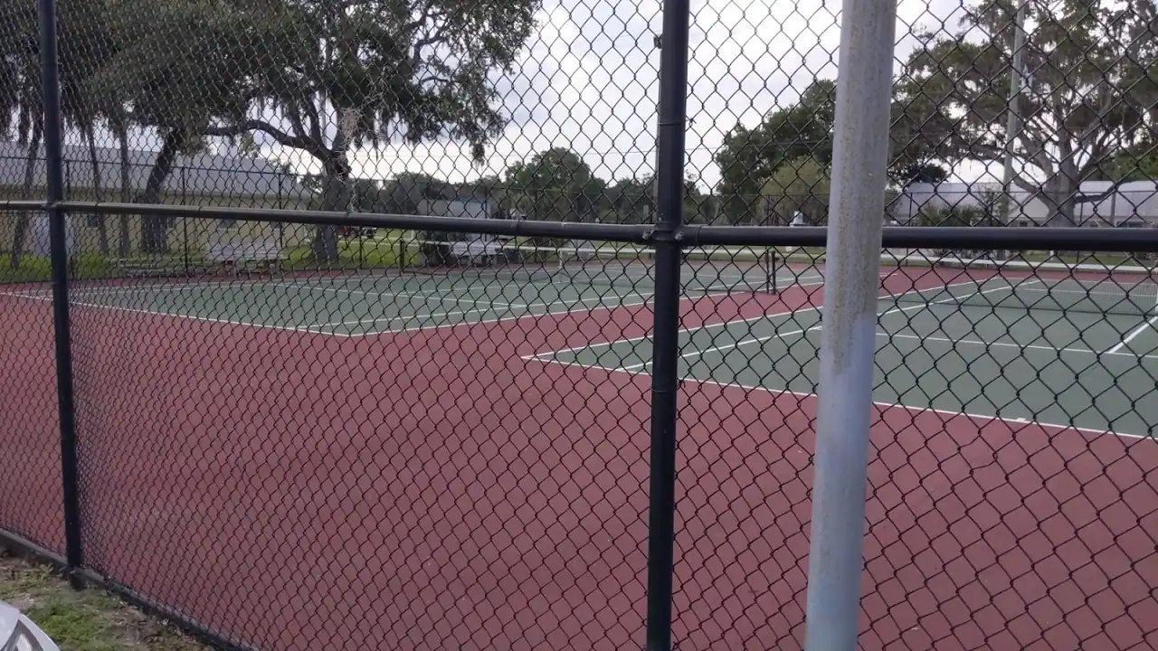 Blackburn Tennis Courts photo 2