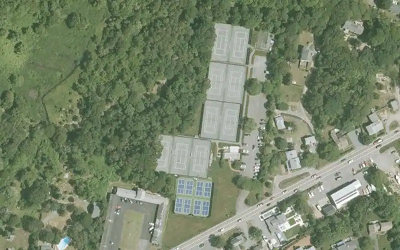 Wychmere Harbor Beach and Tennis Club photo 3