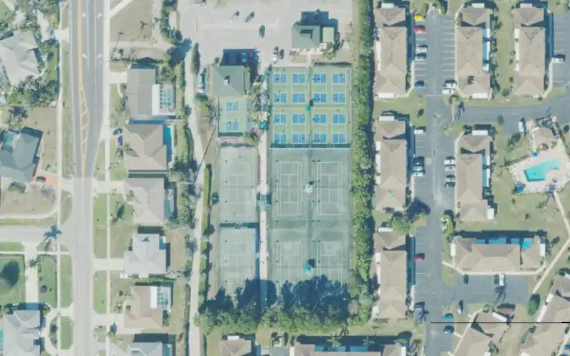 Marco Island Racquet Center photo 2
