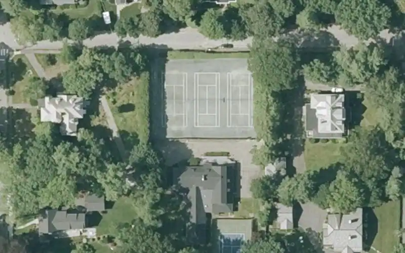 The Neighborhood Club photo 2