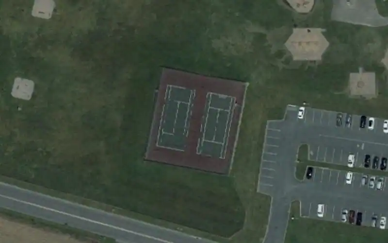 Snow Hill Middle photo 3
