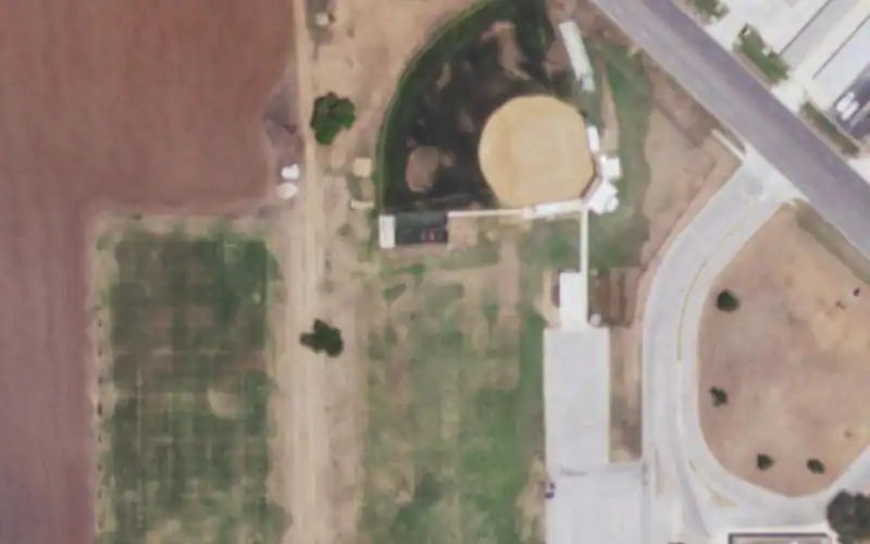 Devine High School Tennis Courts photo 2