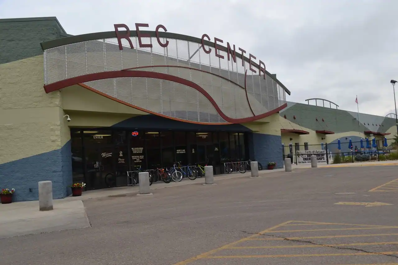 Spearfish Aquatic & Recreation Center photo 2