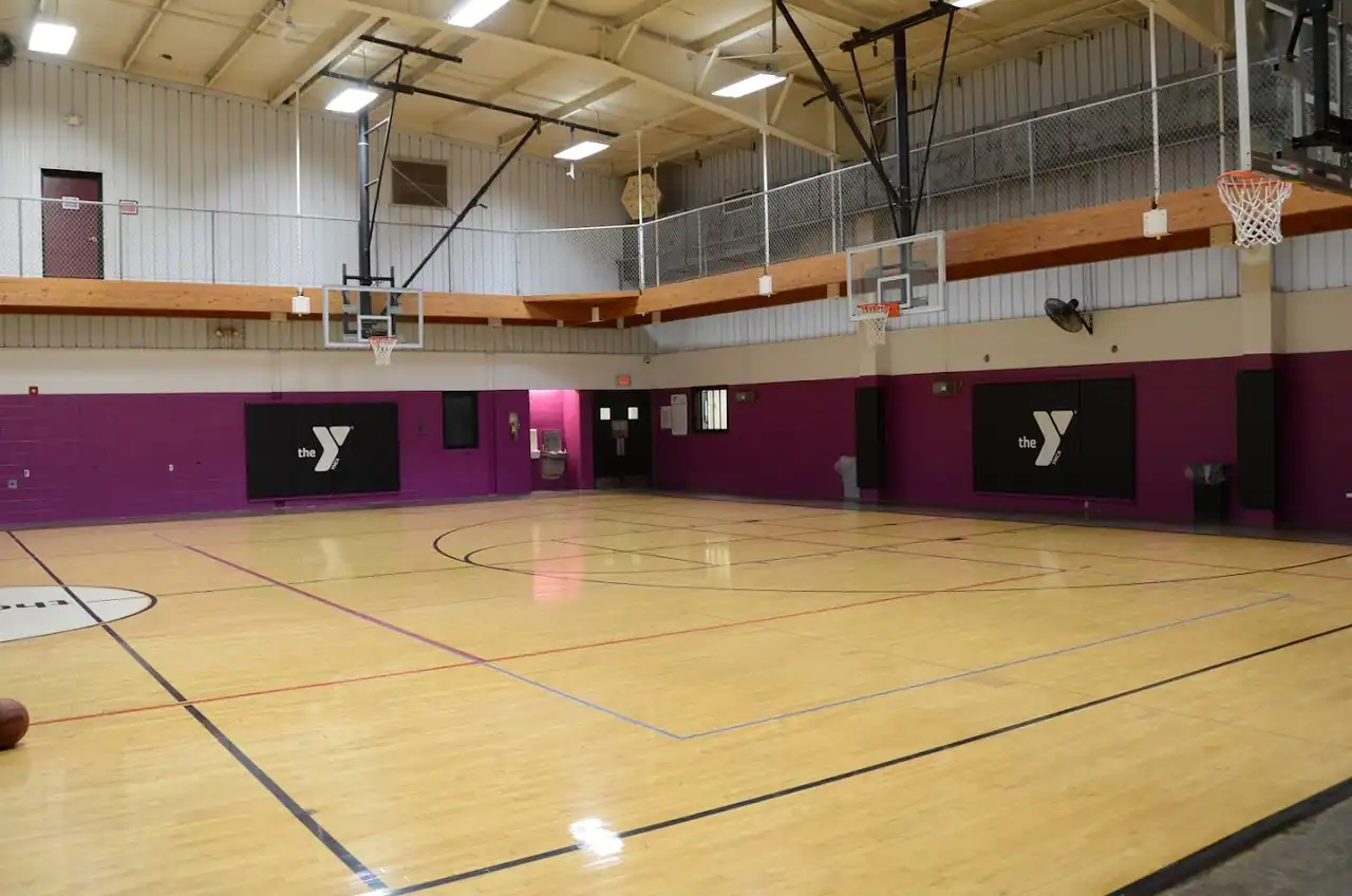 Knox County YMCA photo 2