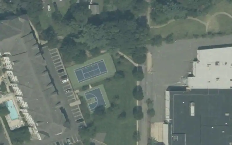 River Park at Raritan photo 2