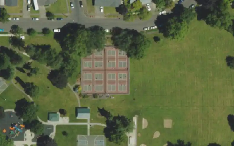 Meadow Park Courts photo 4