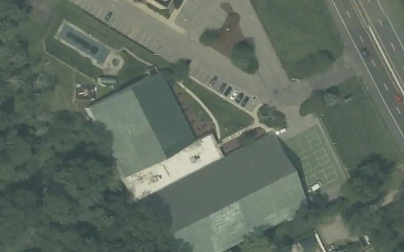 Courtside Racquet Club photo 4
