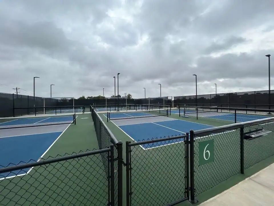 Ferguson Courts at Lantana photo 2