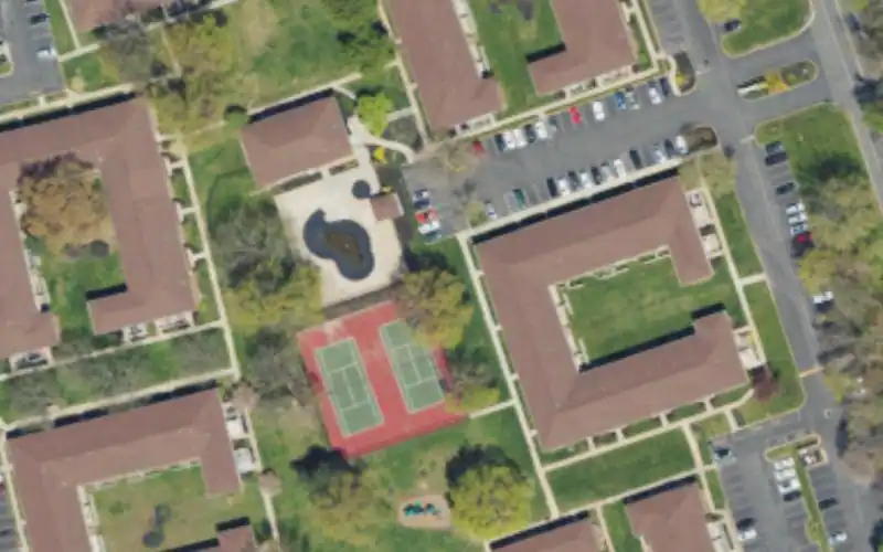 Racquet Club Apartments photo 2