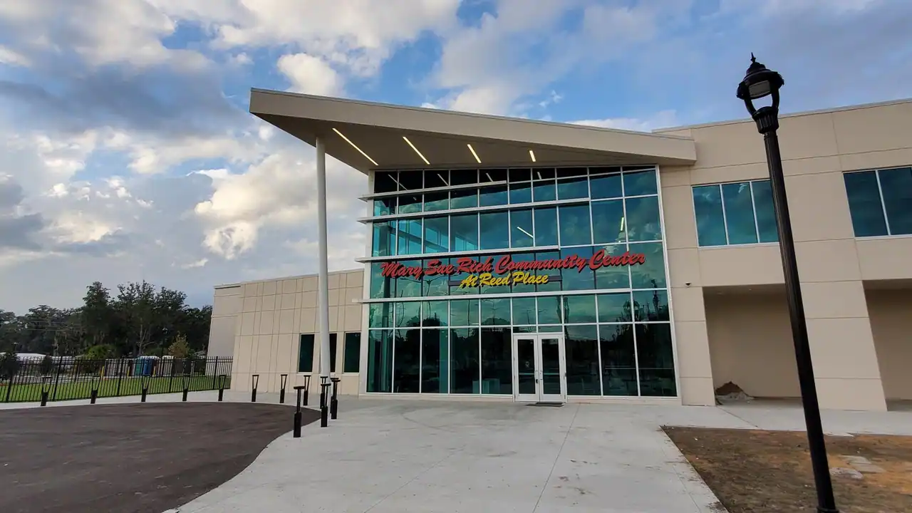 Mary Sue Rich Community Center photo 2