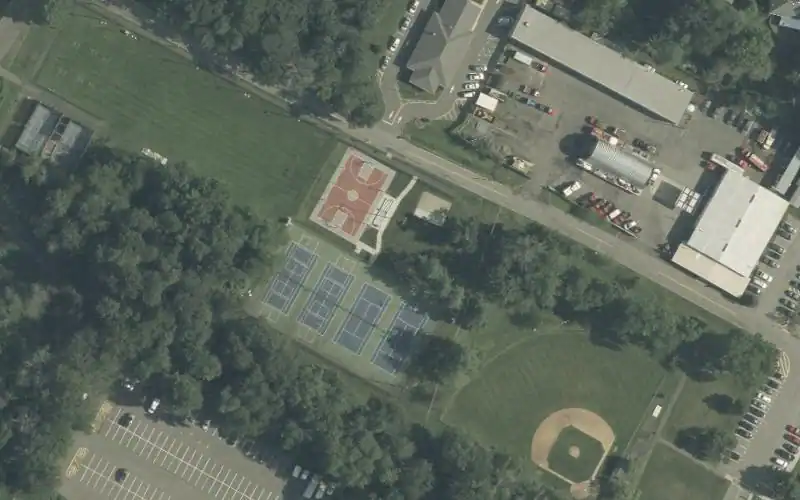 Highland Memorial Tennis Courts photo 3