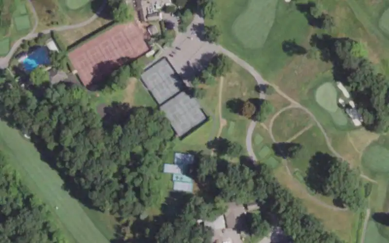 Bedford Golf & Tennis Club photo 2