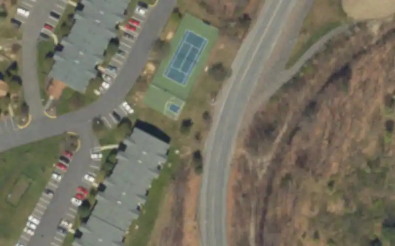 East Mountain Apartments photo 3