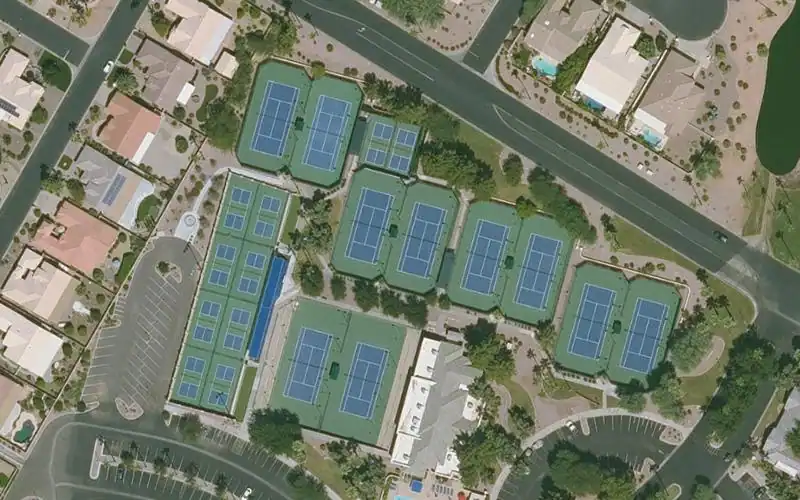 Iron Oaks Fitness and Racquet Center photo 2