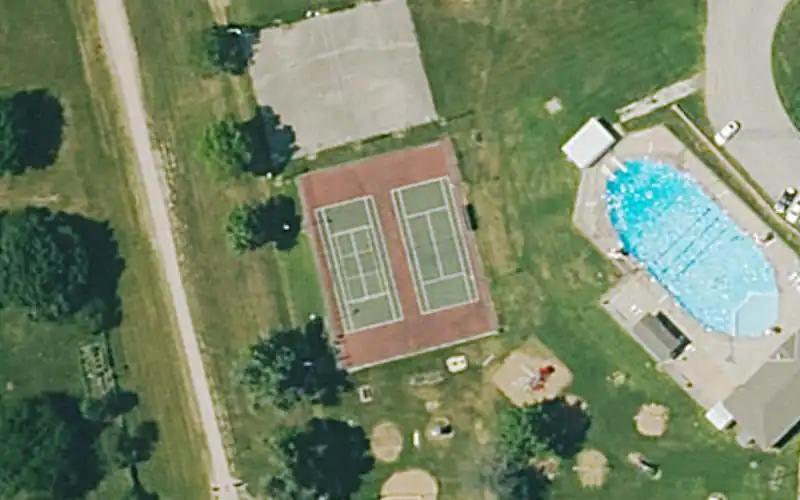 Garnett Swimming Pool photo 2