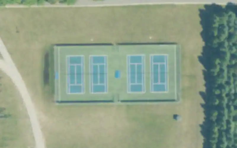 Elk Rapids High School Tennis Courts photo 2