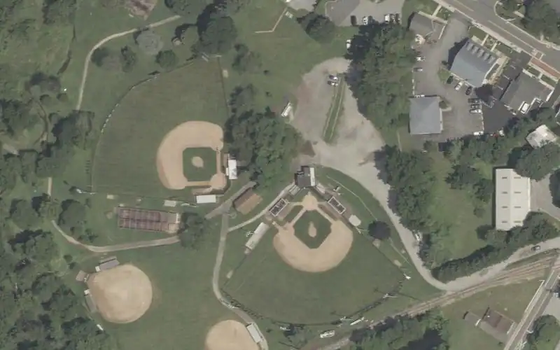 Yorklyn Pool and Tennis Club photo 2